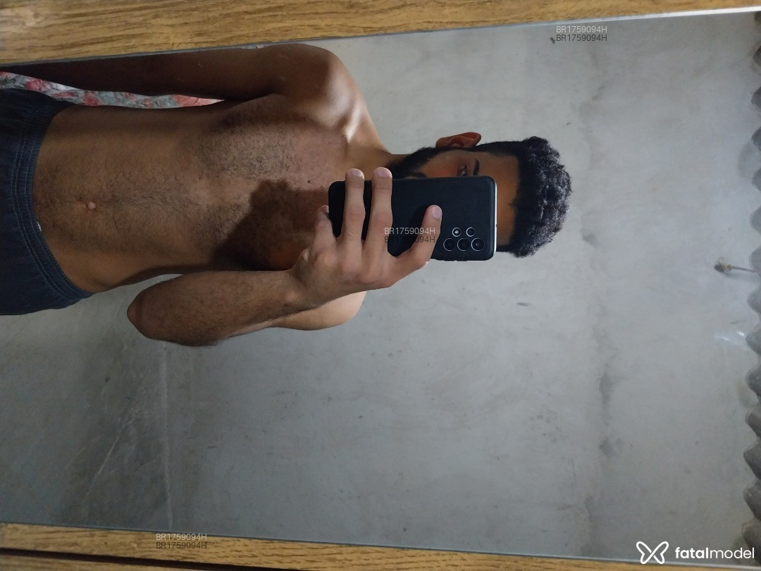 Acompanhante homem morena (o) de olhos pretos - Sexyboy Acompanhante homem morena (o) de olhos pretos - Sexyboy