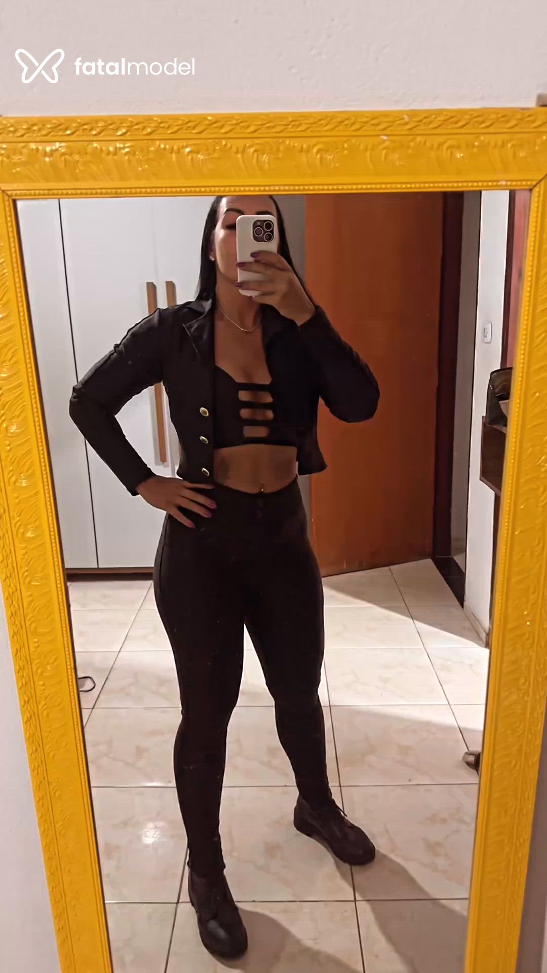 Acompanhante mulher morena (o) de olhos castanhos - Jessikinha Acompanhante mulher morena (o) de olhos castanhos - Jessikinha