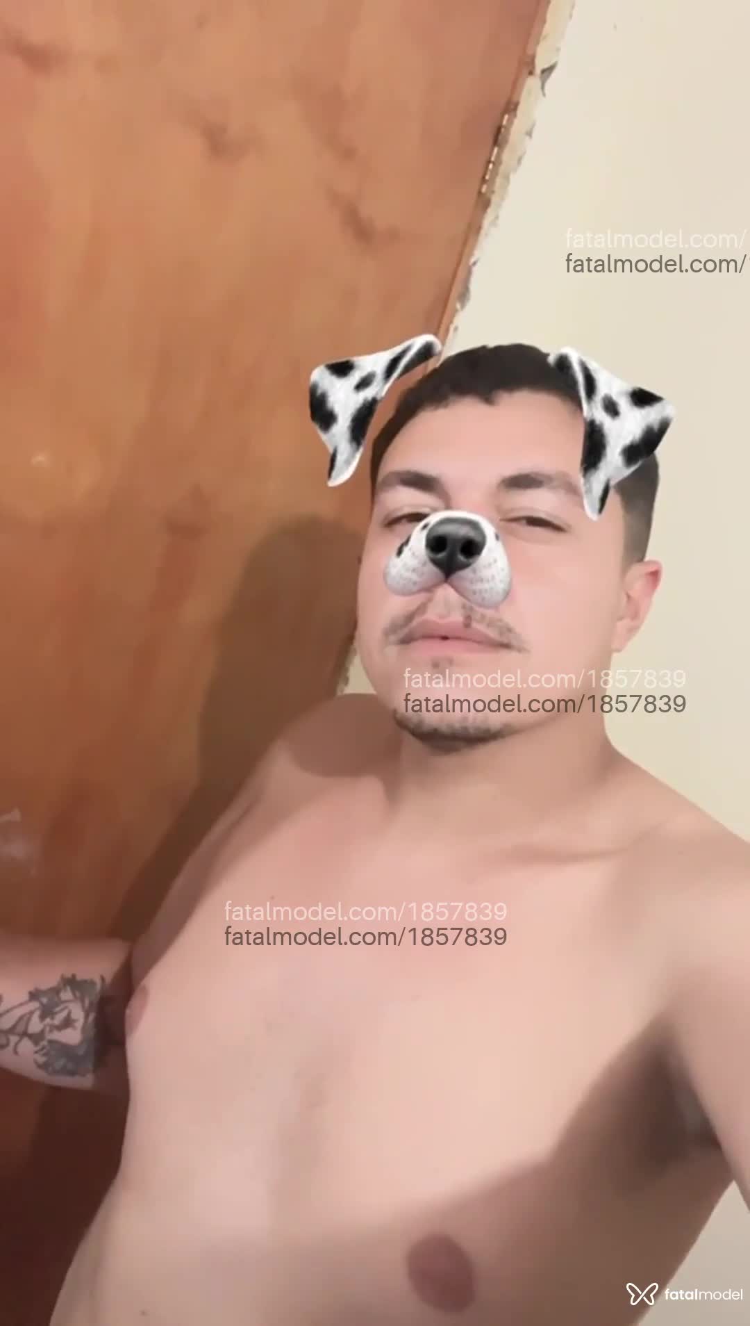 Acompanhante homem morena (o) de olhos castanhos - Luan dias