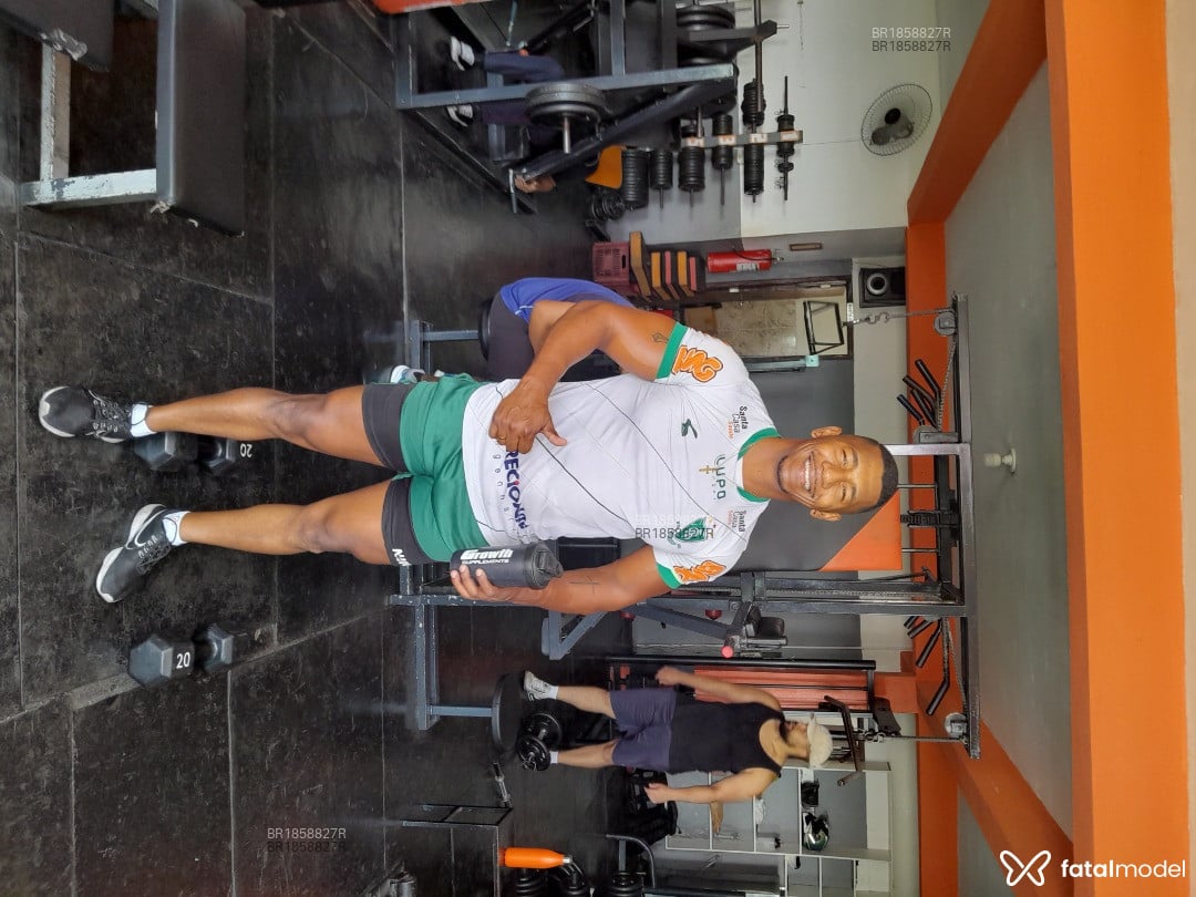 Acompanhante homem morena (o) de olhos castanhos em Belo Horizonte - Paulo lucas