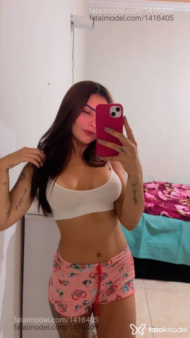 Acompanhante mulher com cabelo castanho de olhos castanhos - Rebeca