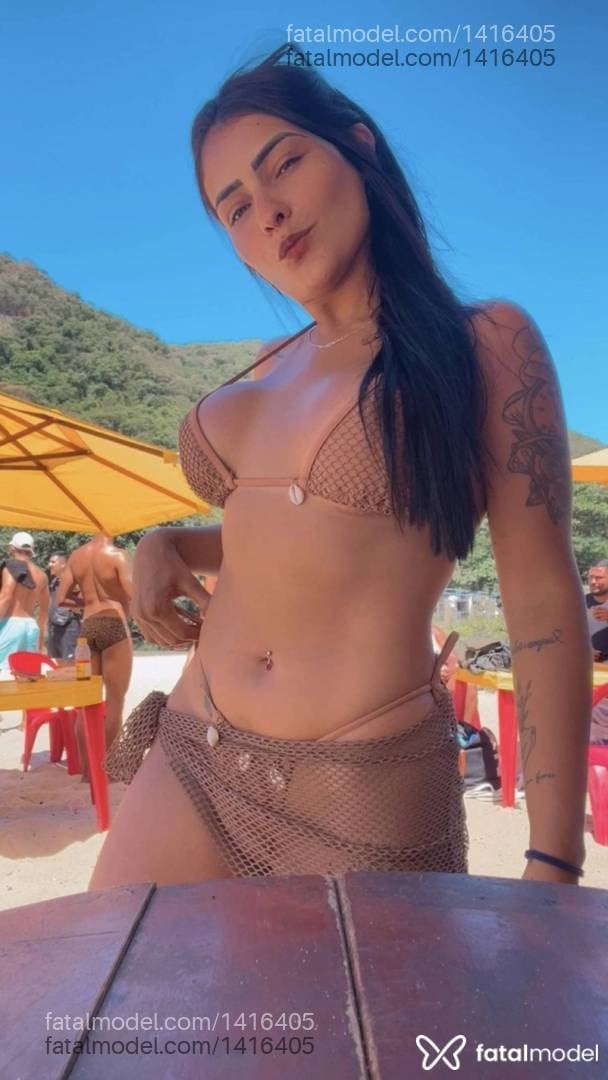 Acompanhante mulher com cabelo castanho de olhos castanhos - Rebeca