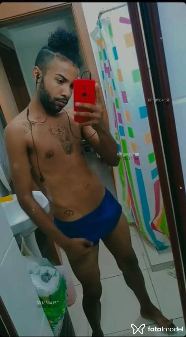 Acompanhante homem morena (o) de olhos castanhos em São Leopoldo Acompanhante homem morena (o) de olhos castanhos em São Leopoldo - Estalamartes