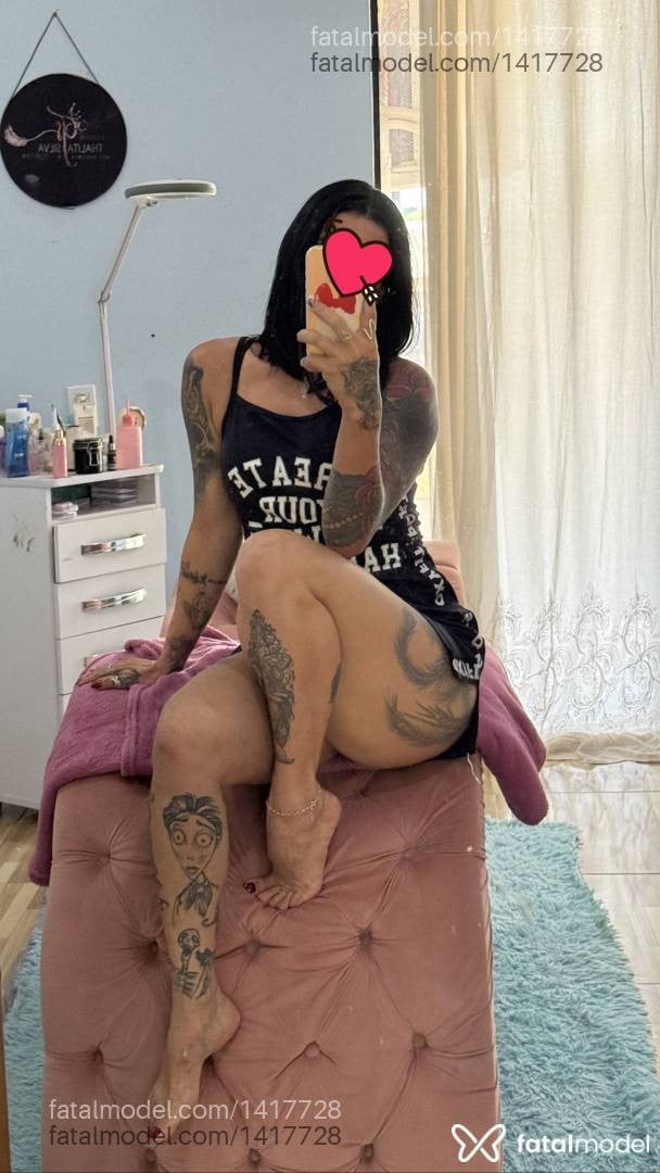 Acompanhante mulher com cabelo castanho de olhos castanhos - Alexia Boklove Acompanhante mulher com cabelo castanho de olhos castanhos - Alexia Boklove