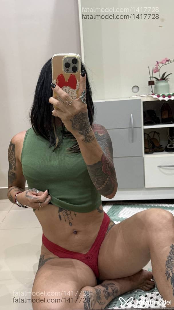 Acompanhante mulher com cabelo castanho de olhos castanhos - Alexia Boklove