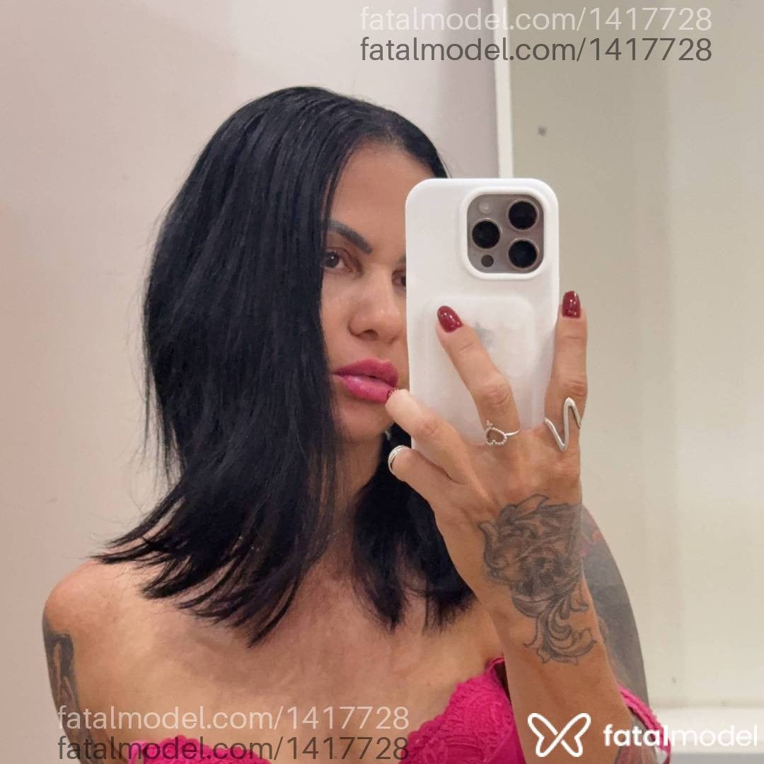 Acompanhante mulher com cabelo castanho de olhos castanhos - Alexia Boklove