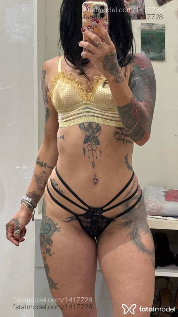 Acompanhante mulher com cabelo castanho de olhos castanhos - Alexia Boklove