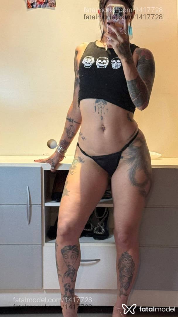 Acompanhante mulher com cabelo castanho de olhos castanhos - Alexia Boklove Acompanhante mulher com cabelo castanho de olhos castanhos - Alexia Boklove