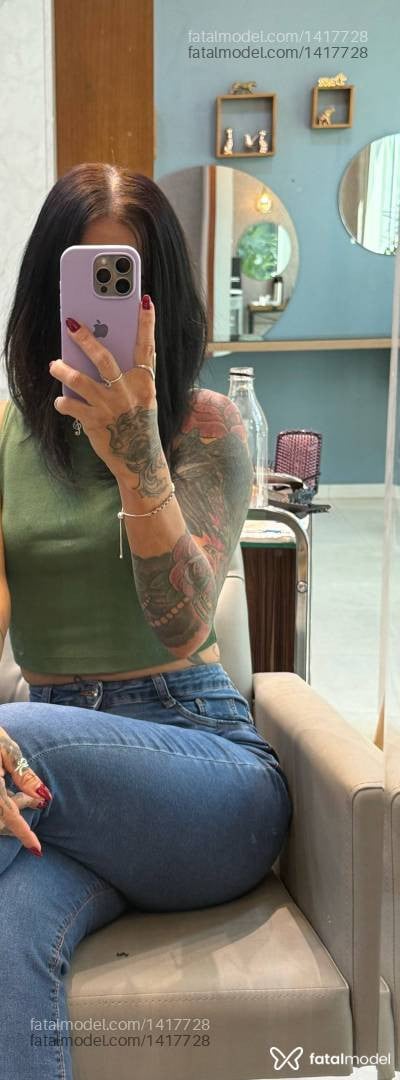Acompanhante mulher com cabelo castanho de olhos castanhos - Alexia Boklove