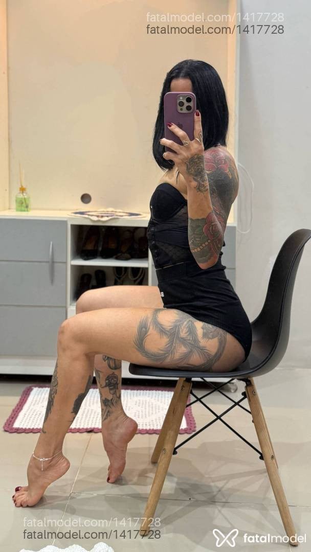 Acompanhante mulher com cabelo castanho de olhos castanhos - Alexia Boklove Acompanhante mulher com cabelo castanho de olhos castanhos - Alexia Boklove