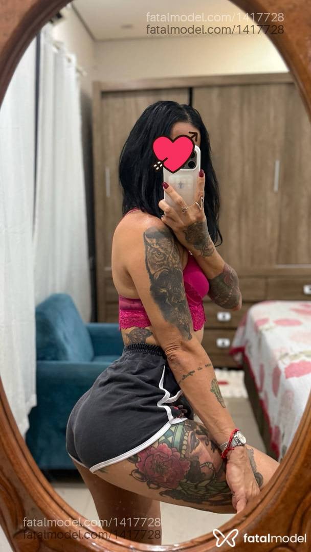 Acompanhante mulher com cabelo castanho de olhos castanhos - Alexia Boklove Acompanhante mulher com cabelo castanho de olhos castanhos - Alexia Boklove
