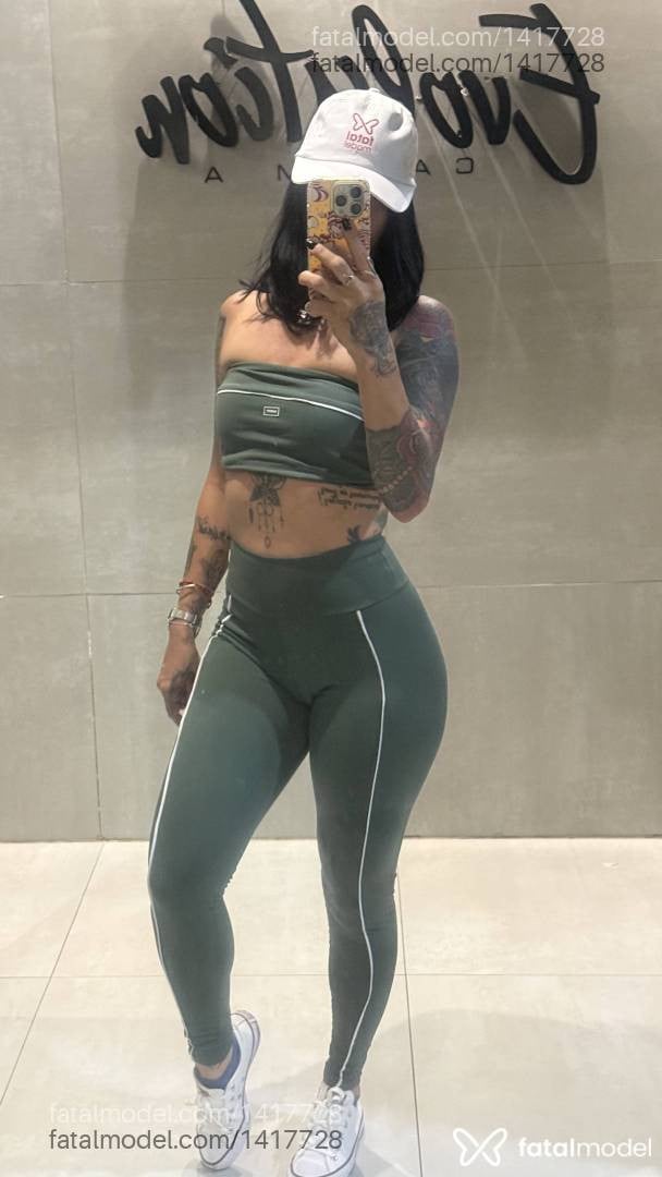 Acompanhante mulher com cabelo castanho de olhos castanhos - Alexia Boklove