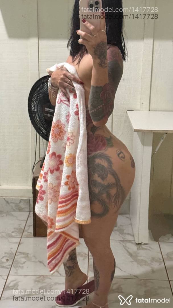 Acompanhante mulher com cabelo castanho de olhos castanhos - Alexia Boklove Acompanhante mulher com cabelo castanho de olhos castanhos - Alexia Boklove