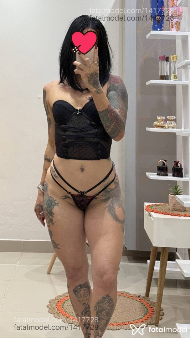 Acompanhante mulher com cabelo castanho de olhos castanhos em Cacoal - Alexia Boklove