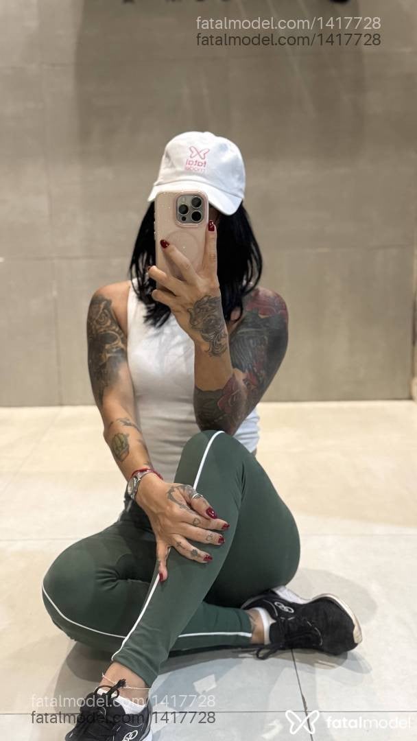 Acompanhante mulher com cabelo castanho de olhos castanhos - Alexia Boklove