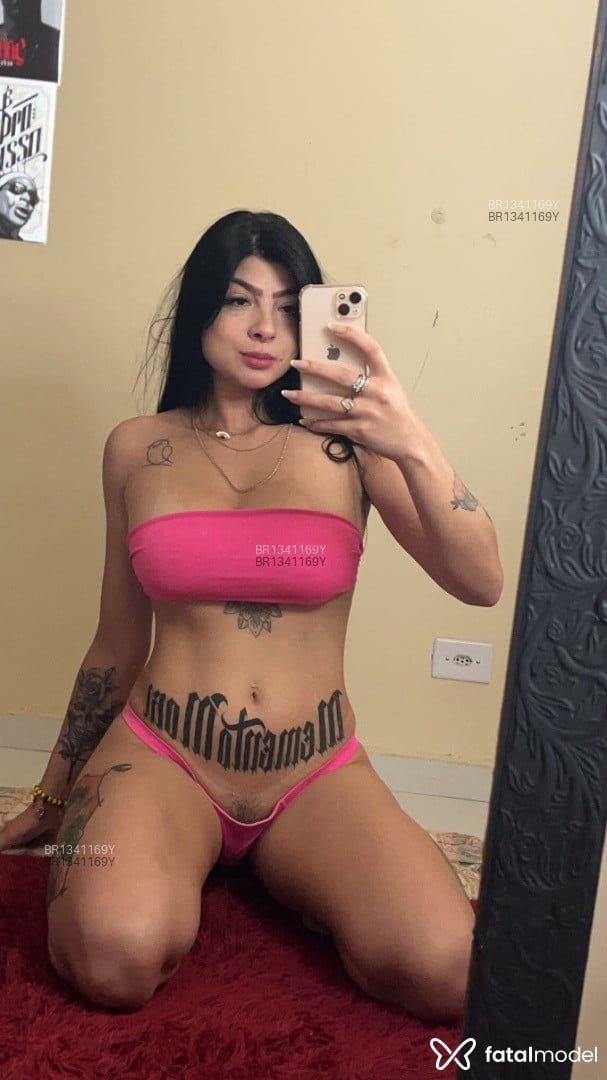 Acompanhante mulher morena (o) de olhos pretos em Curitiba - Letícia Ferreira
