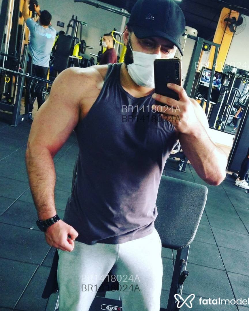 Acompanhante homem com cabelo castanho de olhos castanhos em Joinville - Fernando