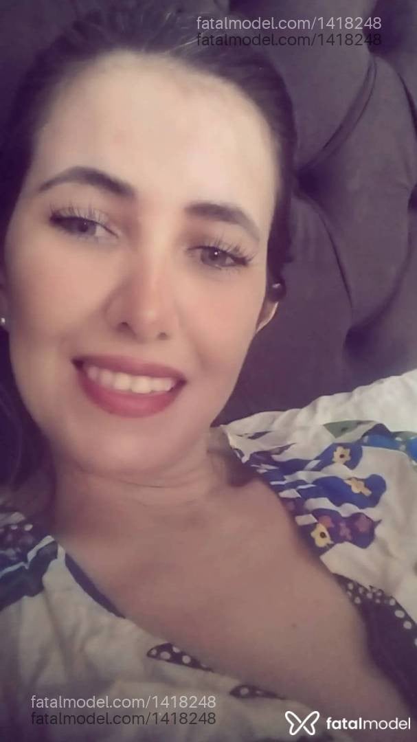 Acompanhante mulher loira (o) de olhos verdes - Juliana