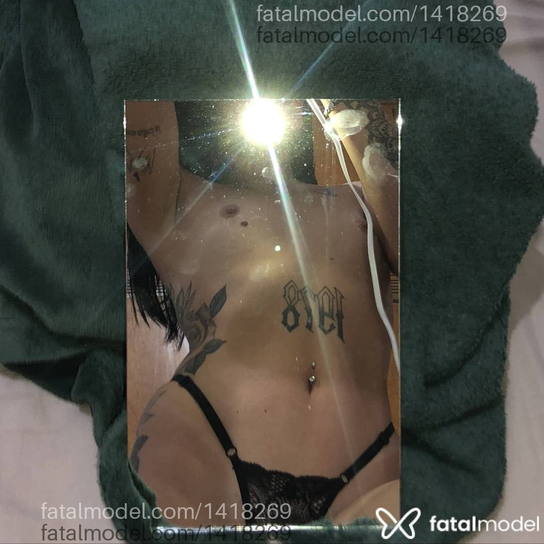 Acompanhante mulher morena (o) de olhos verdes em Araxá - Melyssa