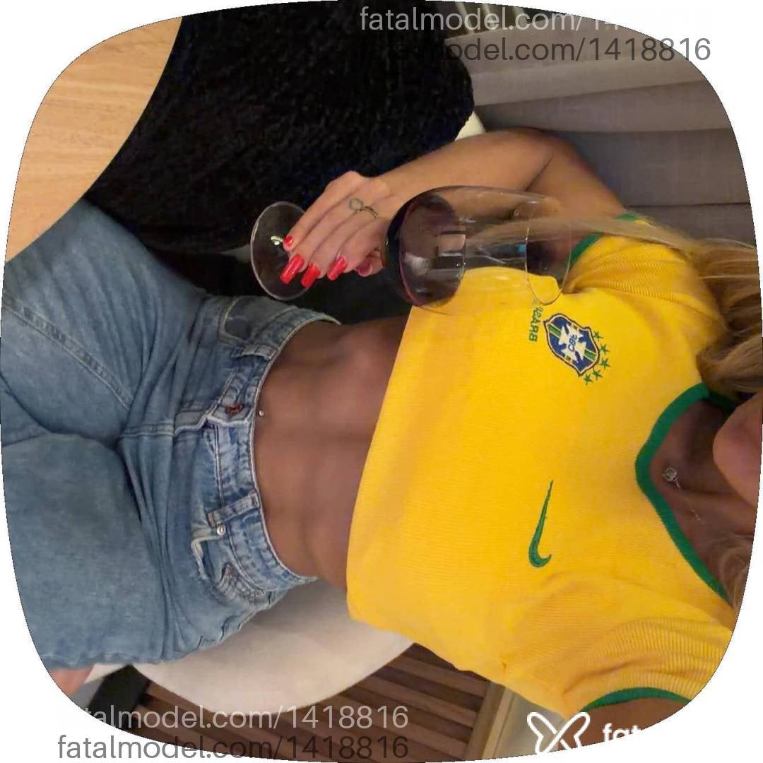 Acompanhante mulher loira (o) de olhos castanhos em São Paulo - Isabelle