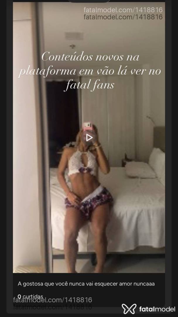 Acompanhante mulher loira (o) de olhos castanhos - Isabelle