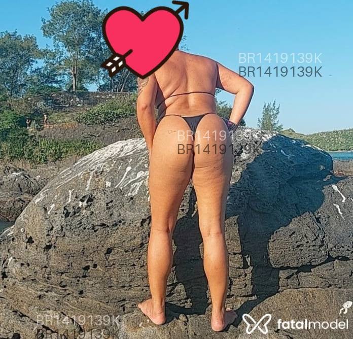 Acompanhante mulher com cabelo castanho de olhos castanhos em Maricá - Geovana morena