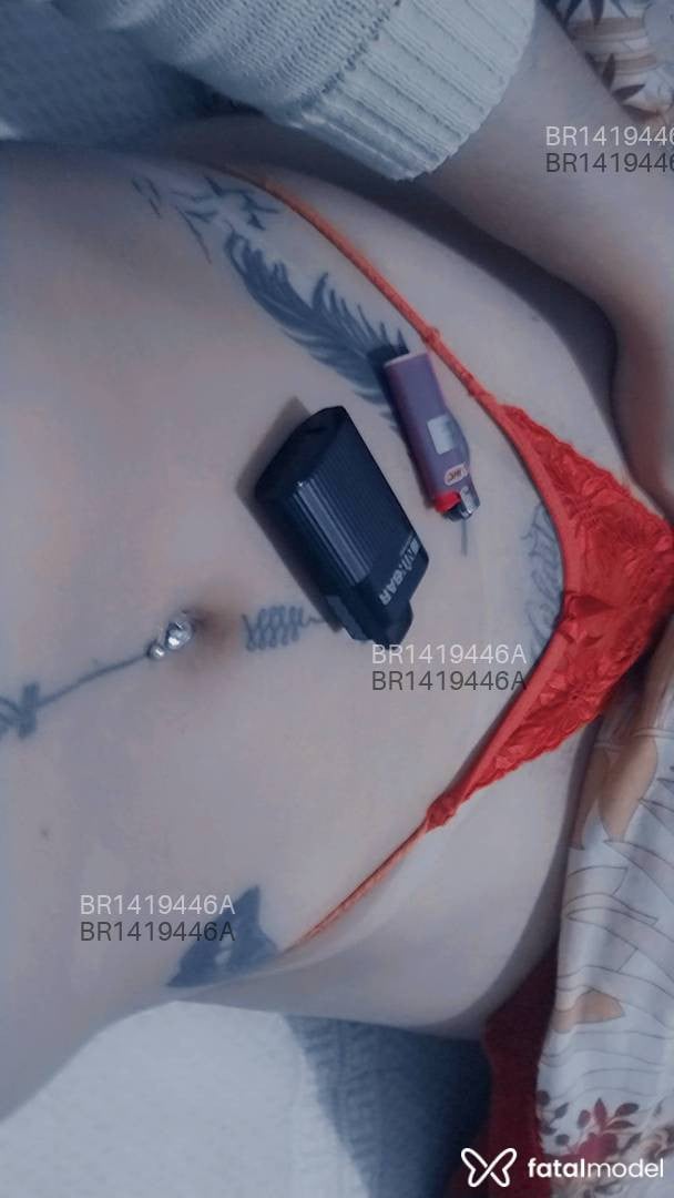 Acompanhante mulher com cabelo castanho de olhos castanhos em Vila Velha - Larrisa