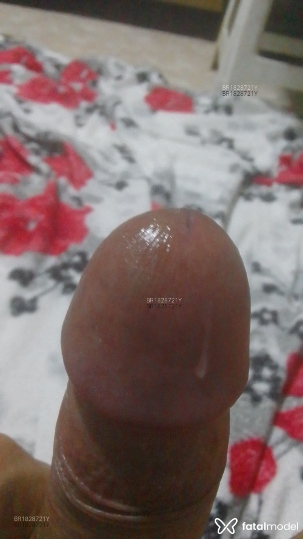 Acompanhante homem morena (o) de olhos pretos em Virtual Acompanhante homem morena (o) de olhos pretos em Virtual - Pirocalinda