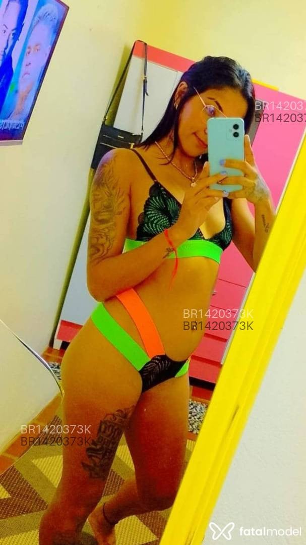 Acompanhante mulher morena (o) de olhos castanhos em Assis Acompanhante mulher morena (o) de olhos castanhos em Assis - Nairobe