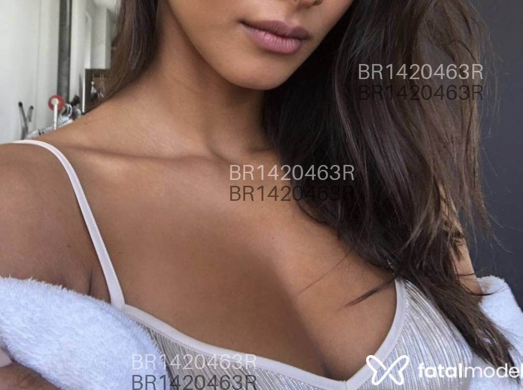 Acompanhante mulher morena (o) de olhos castanhos em Londrina Acompanhante mulher morena (o) de olhos castanhos em Londrina - Helena Fontes