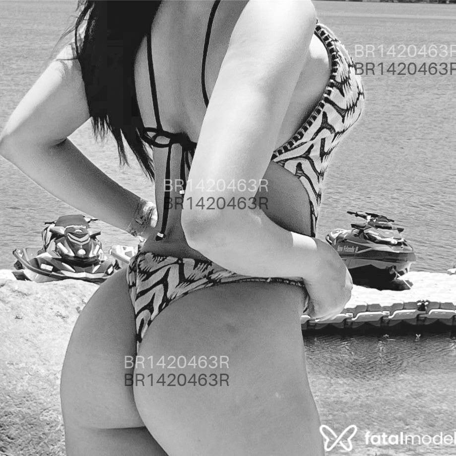 Acompanhante mulher morena (o) de olhos castanhos em Londrina Acompanhante mulher morena (o) de olhos castanhos em Londrina - Helena Fontes