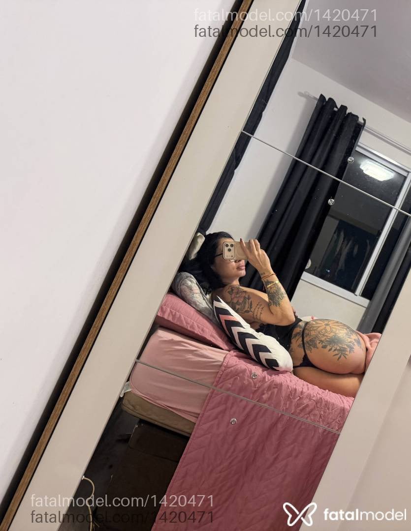 Acompanhante mulher morena (o) de olhos pretos - Lorena