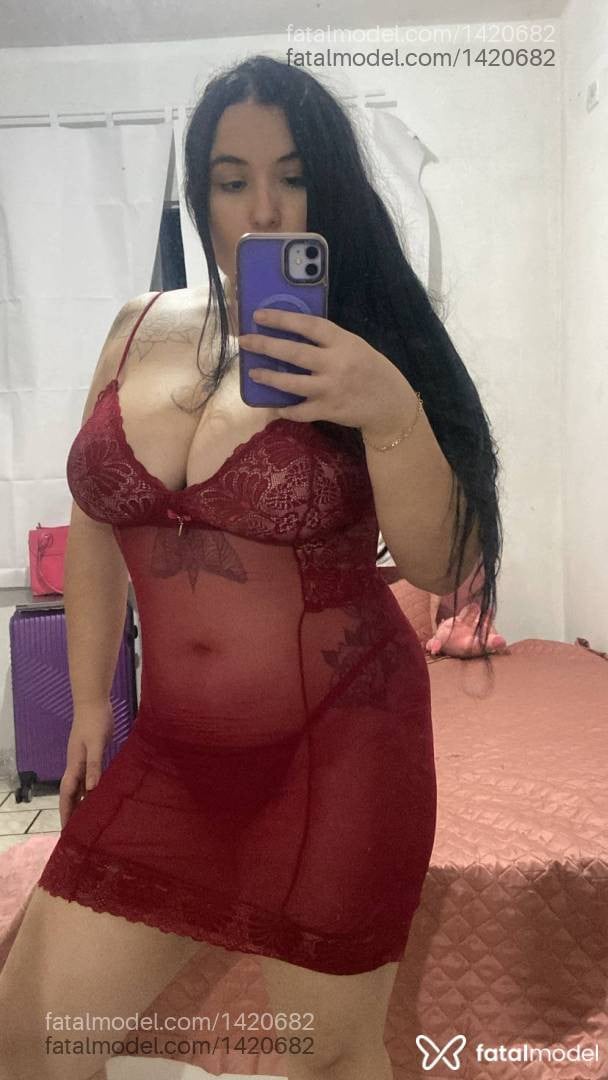 Acompanhante mulher com cabelo castanho de olhos castanhos - Bella