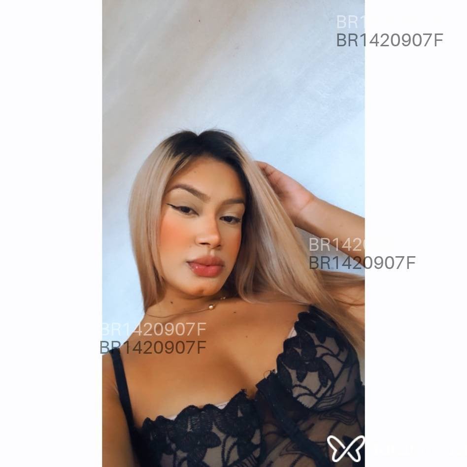 Acompanhante mulher loira (o) de olhos pretos em Araçatuba - Renatta Lopes