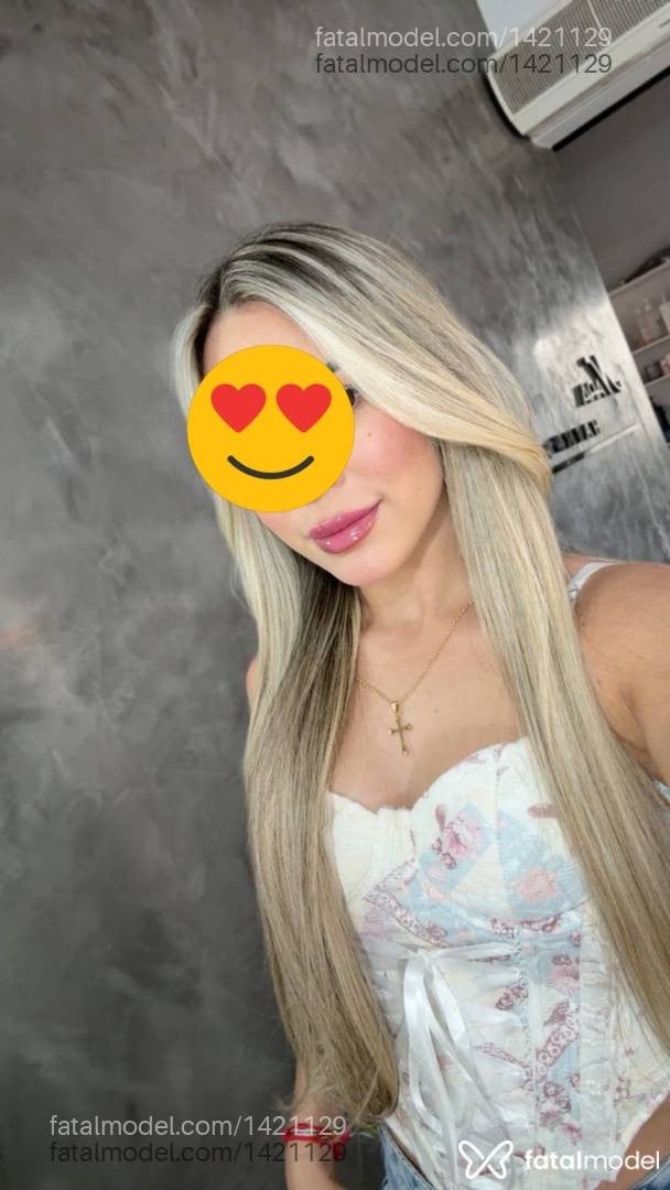 Acompanhante mulher loira (o) de olhos castanhos em Marabá Acompanhante mulher loira (o) de olhos castanhos em Marabá - ísis Ferreira