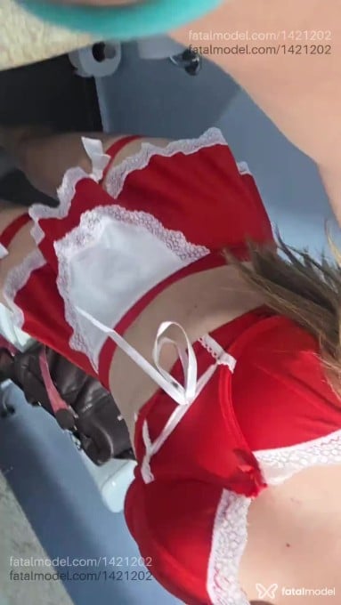 Acompanhante mulher com cabelo castanho de olhos castanhos em Manaus Acompanhante mulher com cabelo castanho de olhos castanhos em Manaus - Safyra Lemos