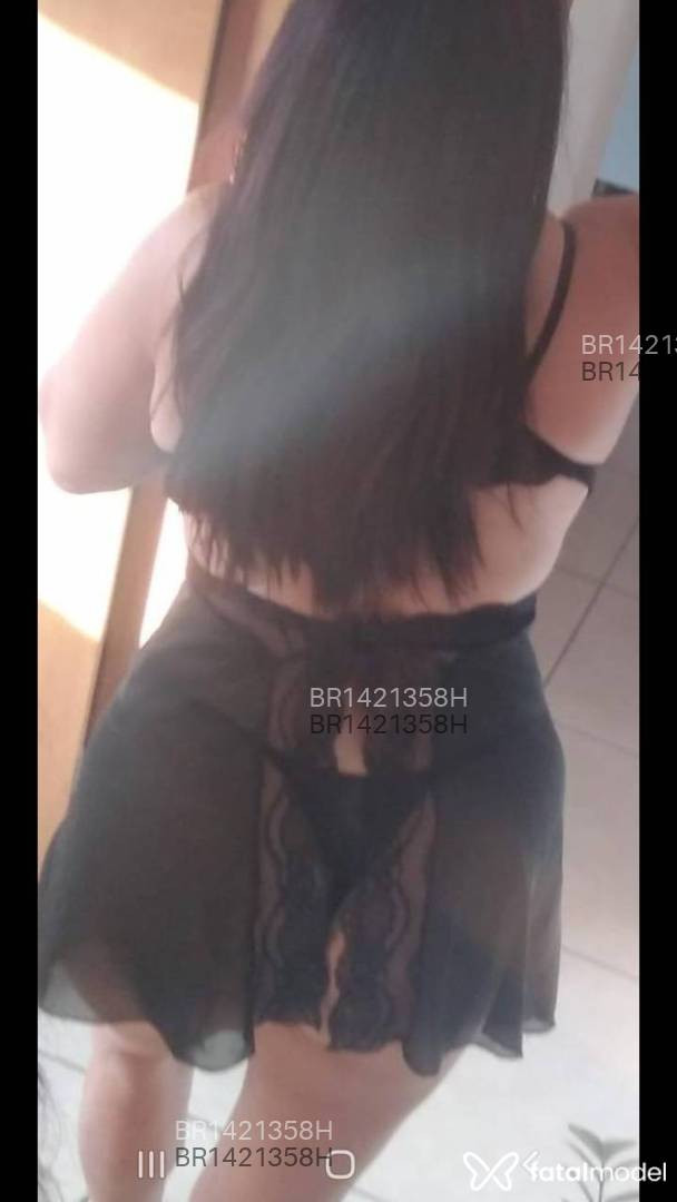 Acompanhante mulher morena (o) de olhos castanhos em Passos - Padilha