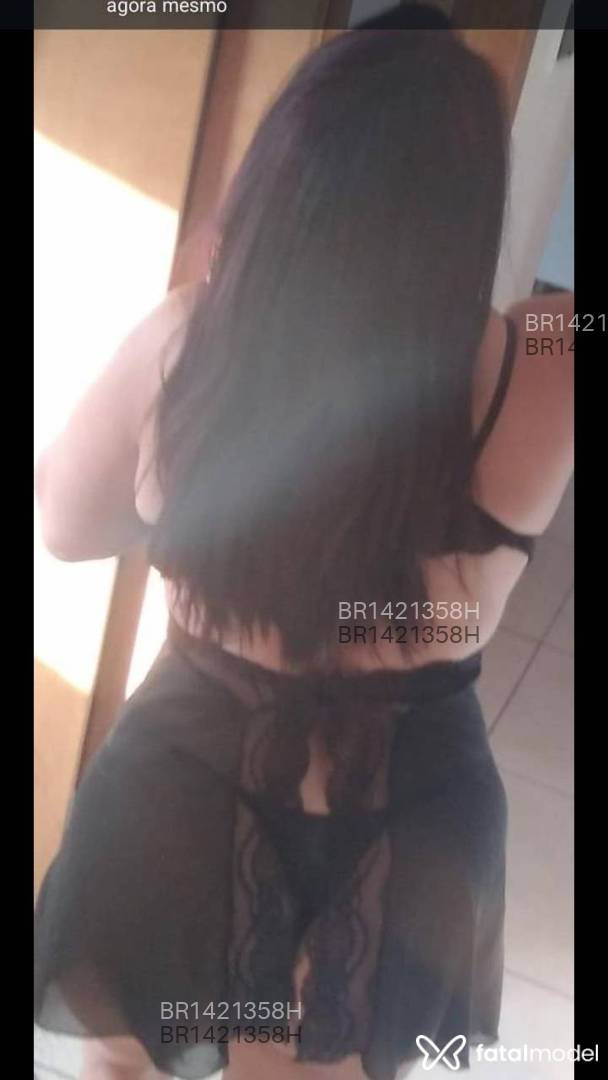 Acompanhante mulher morena (o) de olhos castanhos em Passos - Padilha