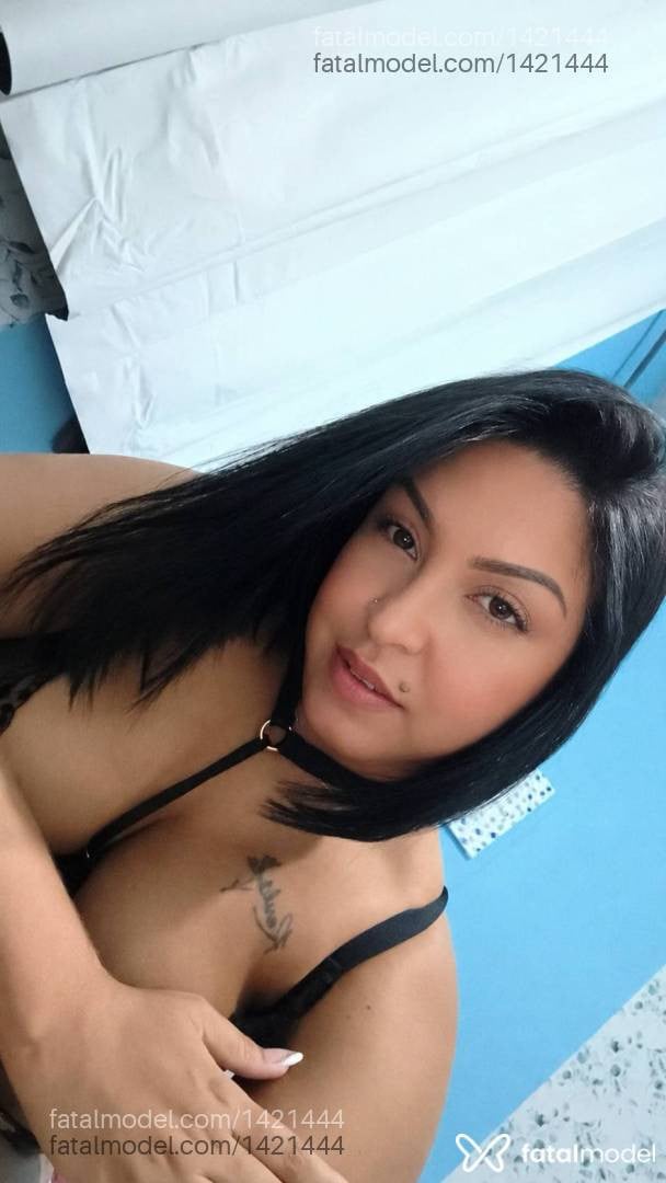 Acompanhante mulher morena (o) de olhos mel em Resende - Isis