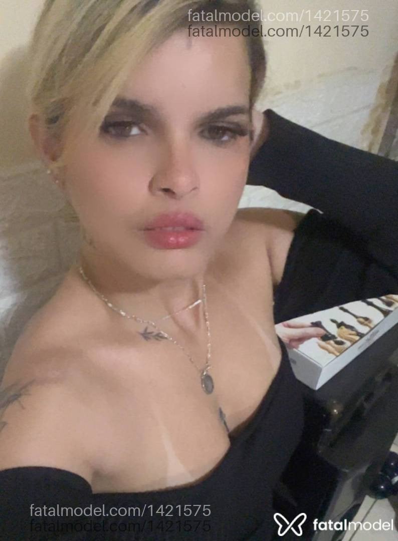 Acompanhante mulher loira (o) de olhos verdes - Danyy