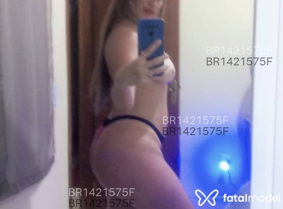 Acompanhante mulher loira (o) de olhos verdes em Cabo Frio - Danyy
