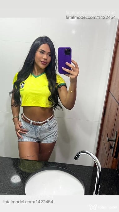 Acompanhante mulher morena (o) de olhos castanhos em Cabo Frio - ísis