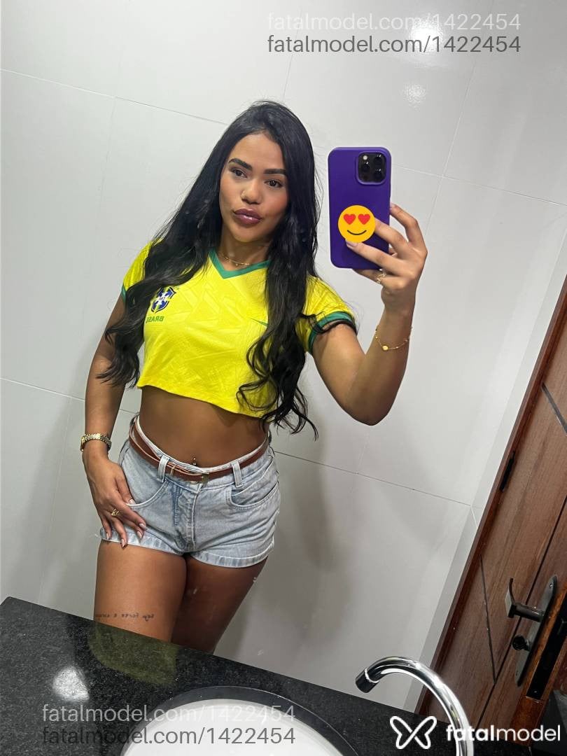 Acompanhante mulher morena (o) de olhos castanhos em Cabo Frio - ísis