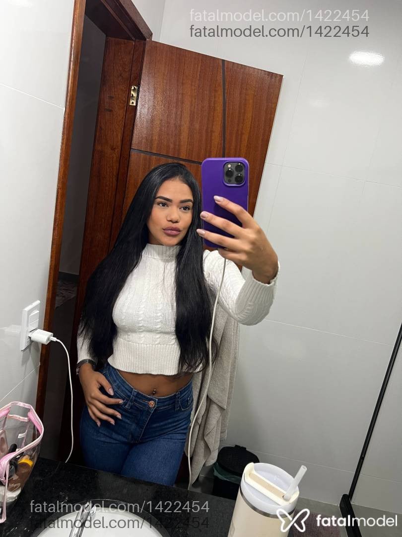 Acompanhante mulher morena (o) de olhos castanhos em Cabo Frio - ísis