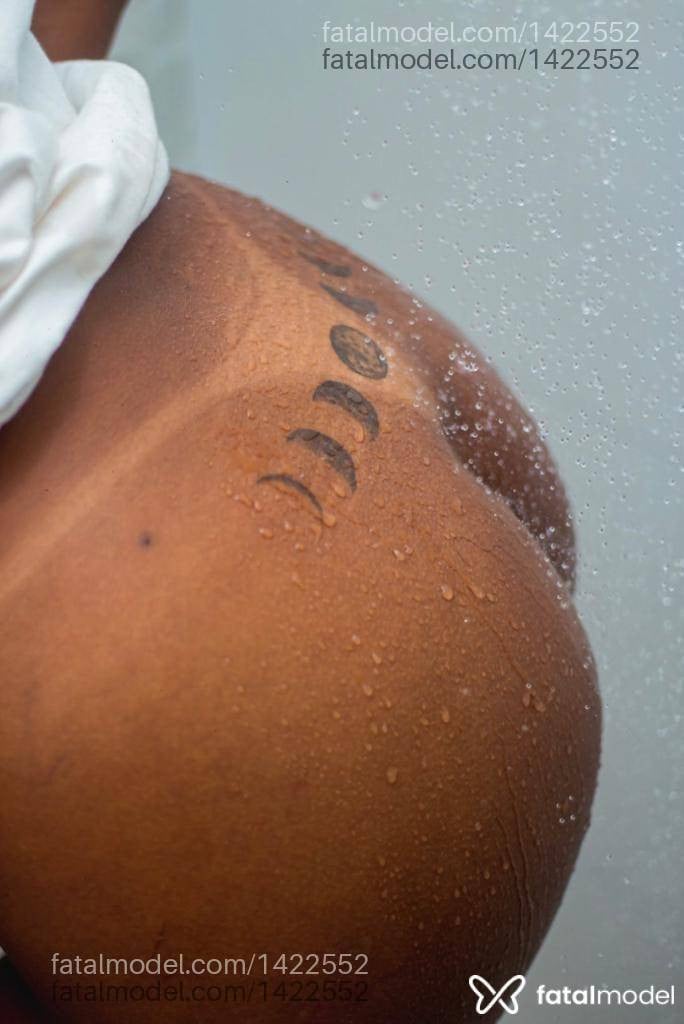 Acompanhante mulher morena (o) de olhos castanhos em Resende - Luna Martinelli