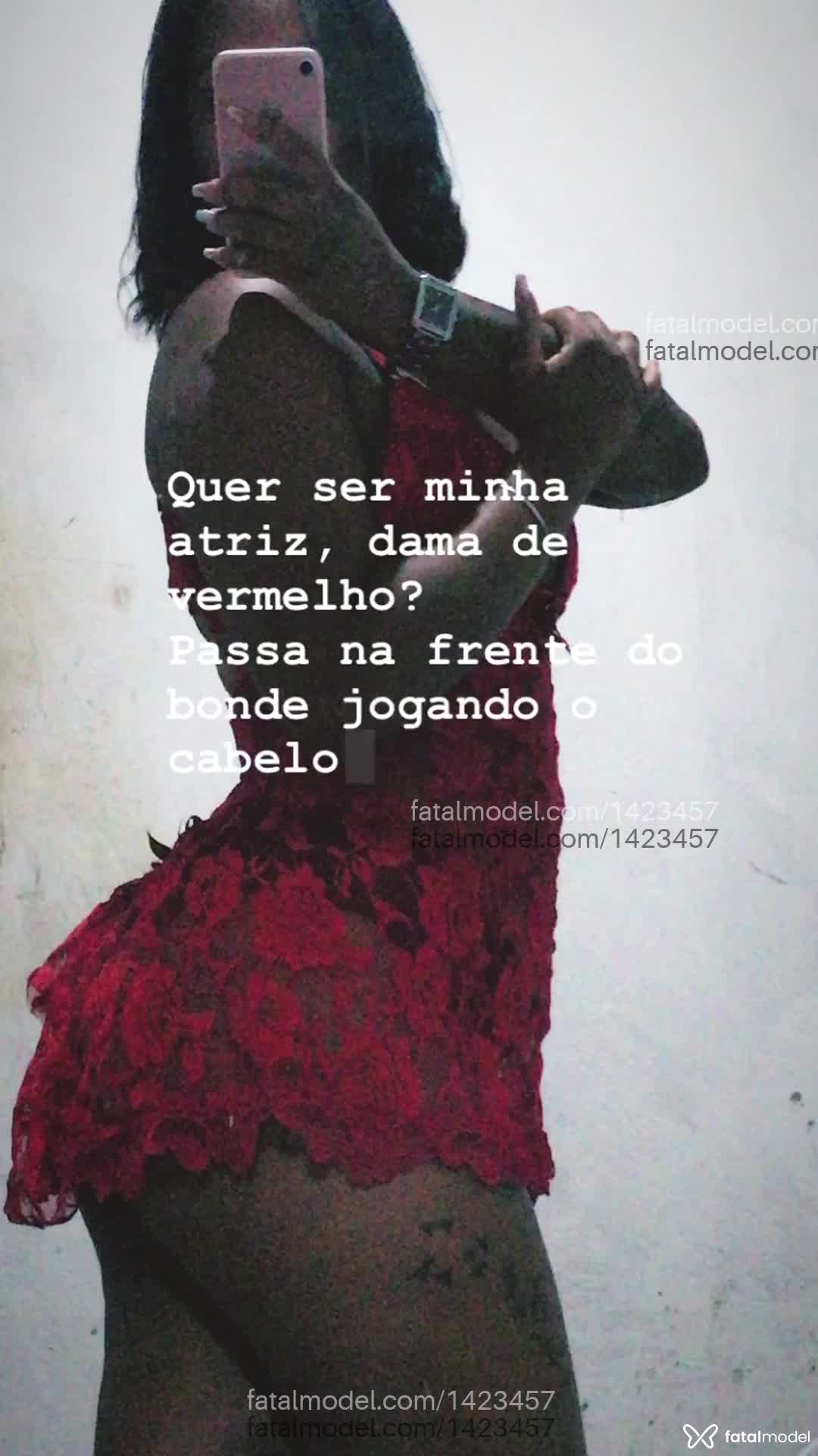 Acompanhante mulher morena (o) de olhos mel em Ipiaú - Emile