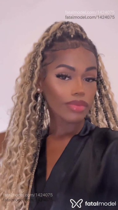 Acompanhante travesti com cabelo castanho de olhos castanhos - Rafinha