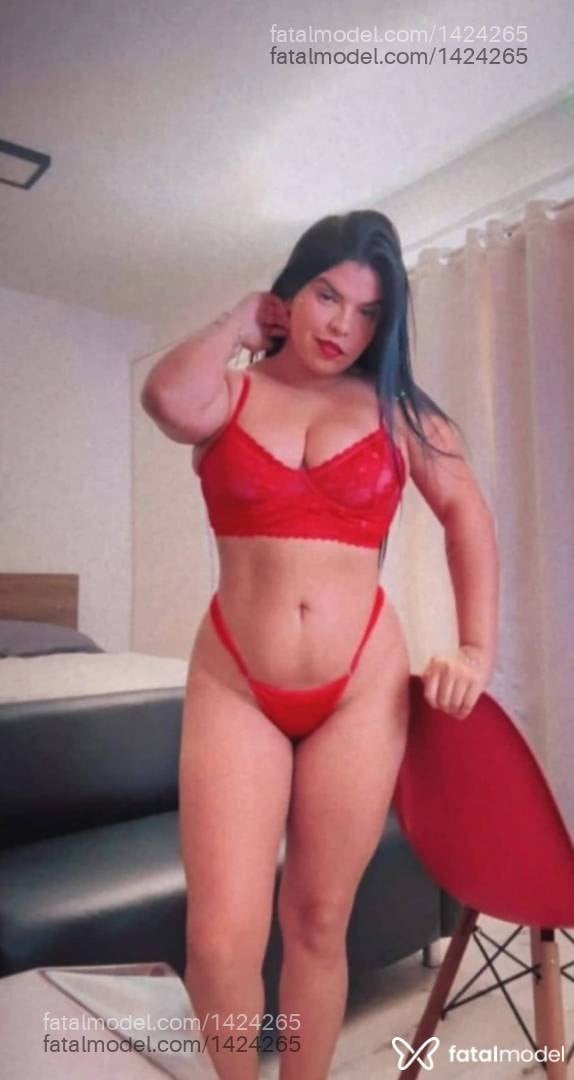 Acompanhante mulher morena (o) de olhos castanhos - Laura Bitencount