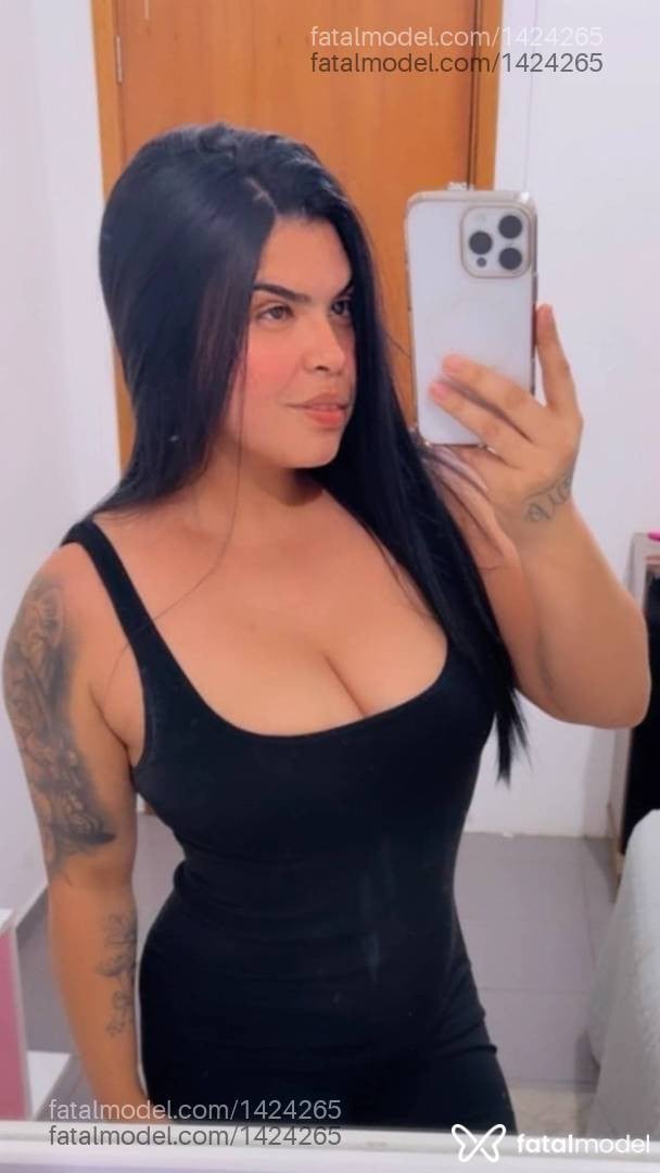 Acompanhante mulher morena (o) de olhos castanhos - Laura Bitencount
