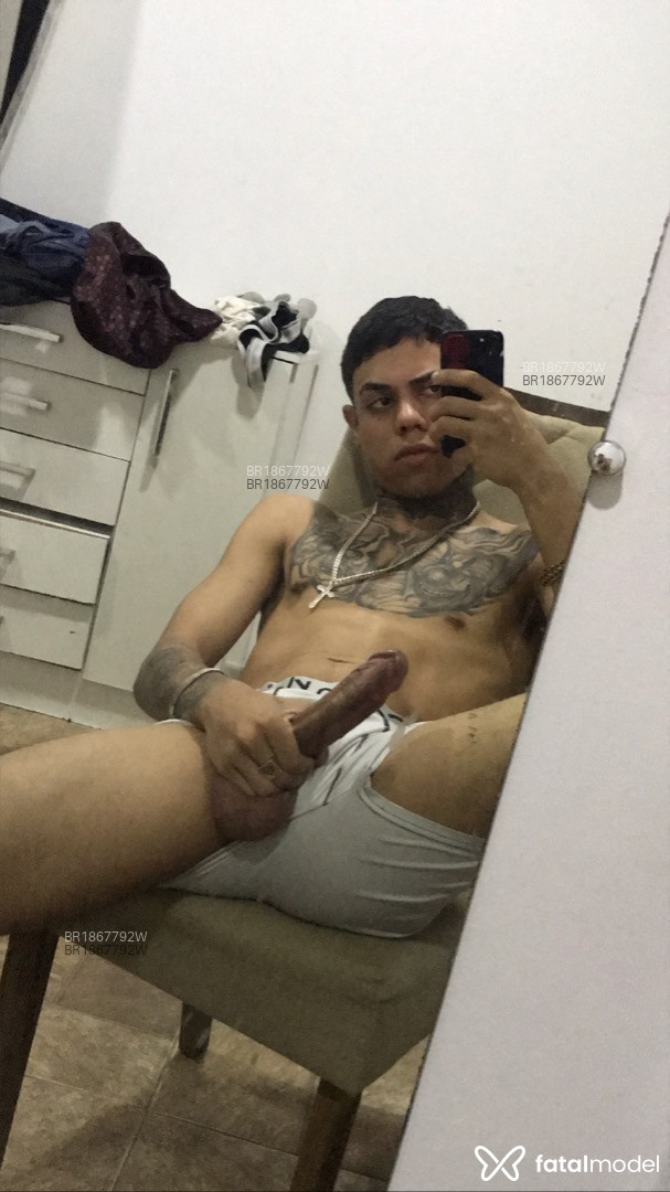 Acompanhante homem morena (o) de olhos castanhos em São Paulo Acompanhante homem morena (o) de olhos castanhos em São Paulo - HENRIQUE